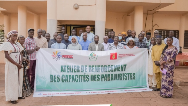 𝐑𝐞𝐧𝐟𝐨𝐫𝐜𝐞𝐦𝐞𝐧𝐭 𝐝𝐞𝐬 𝐜𝐚𝐩𝐚𝐜𝐢𝐭𝐞́𝐬 𝐝𝐞𝐬 𝐩𝐚𝐫𝐚𝐣𝐮𝐫𝐢𝐬𝐭𝐞𝐬